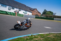 enduro-digital-images;event-digital-images;eventdigitalimages;mallory-park;mallory-park-photographs;mallory-park-trackday;mallory-park-trackday-photographs;no-limits-trackdays;peter-wileman-photography;racing-digital-images;trackday-digital-images;trackday-photos